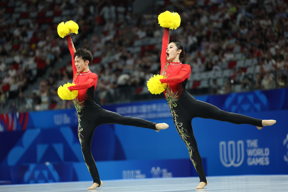 StrGU, 美国组合赫, 运动会啦啦