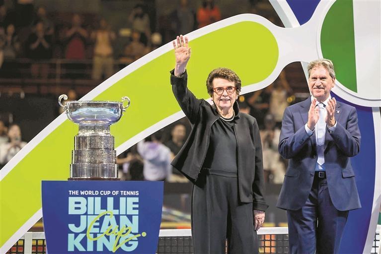 与这里的市, 们的生活